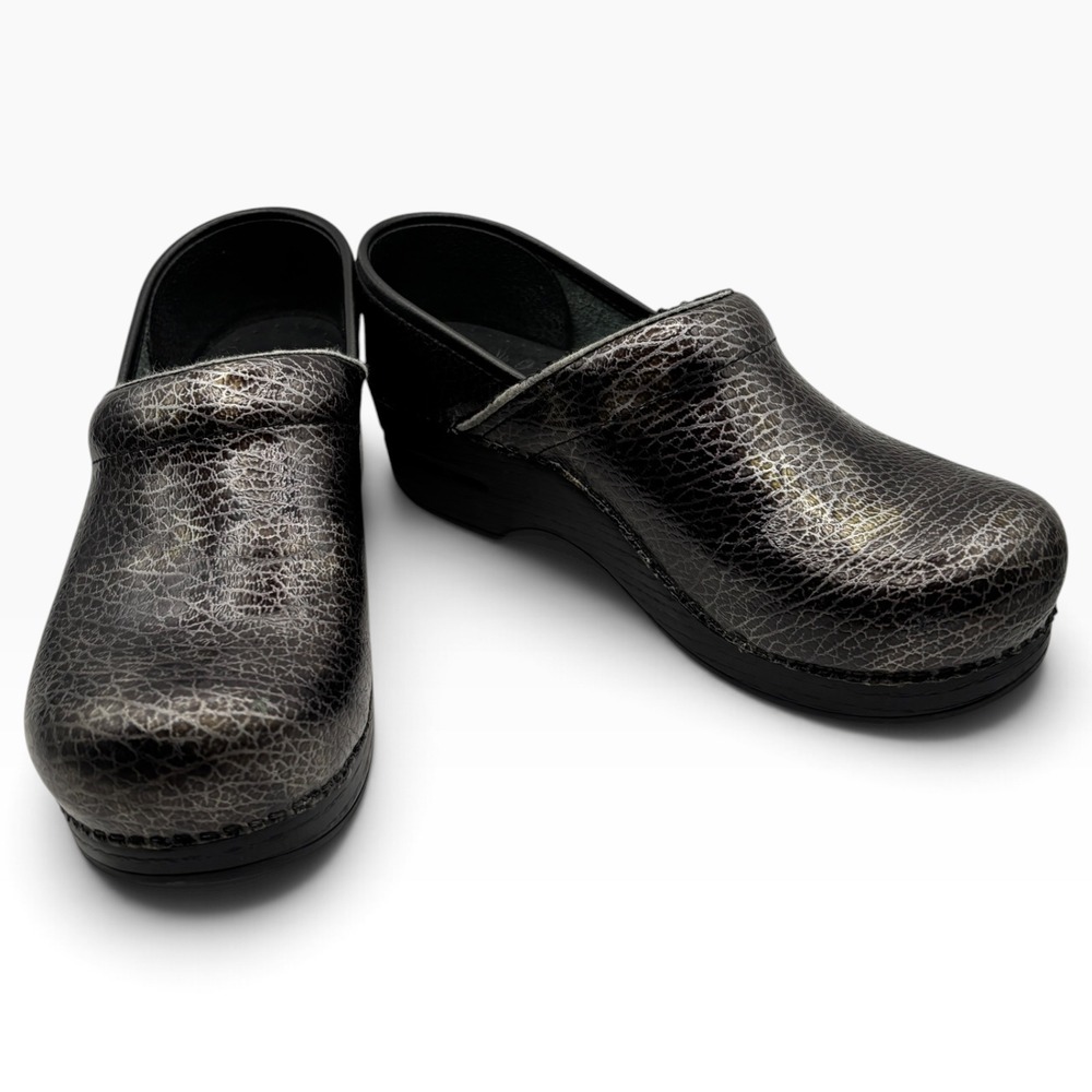 Dansko XP Womens 37 Black Silver Metallic Crackle Clogs Artwear Nurse Work Shoes